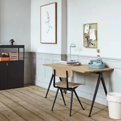 Hay - Pyramid Bureau 19 Hay - Pyramid Bureau -Meubilair Verkoopwinkel 191107 HAY CONNOX 07 306