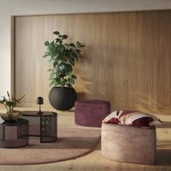 AYTM - Globe Bloempot -Meubilair Verkoopwinkel AYTM Globe Blumentopf 60 x H 50 cm schwarz Stilla Pouf Situation 1