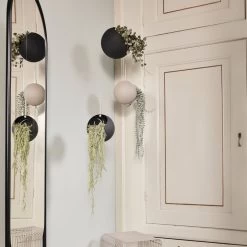 AYTM - Globe Hangende Bloempot 7 AYTM - Globe Hangende Bloempot -Meubilair Verkoopwinkel AYTM Globe Hangeblumentopf Ambiente 3 1