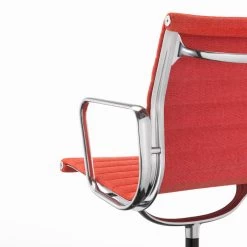 Vitra - EA 104 Stoel, Draaibaar Met Armleuningen, Hopsak Nero Bekleding, Voet Gepolijst -Meubilair Verkoopwinkel Aluminium Chair EA 104 poppy red elfenbein