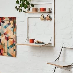 Ambivalenz - Fläpps Kittchen Tabel -Meubilair Verkoopwinkel Ambivalenz Flaepps Kittchen Tisch Sekretaer Nahaufnahme Ambinete