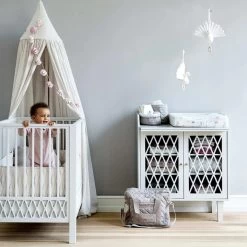 Cam Cam Copenhagen - Harlequin Babybed -Meubilair Verkoopwinkel Cam Cam Copenhagen Harlequin Babybett 60 x 120 cm weiss Situation 3