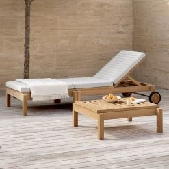 Carl Hansen - AH604 Ligstoel 11 Carl Hansen - AH604 Ligstoel -Meubilair Verkoopwinkel Carl Hansen AH604 Sonnenliege und Fussbank Teak unhandelt Situation 1