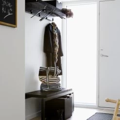 Skagerak - Cutter Garderobe -Meubilair Verkoopwinkel Cutter garderobe schwarz ambiente