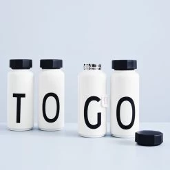 Design Letters - AJ Thermosfles 8 Design Letters - AJ Thermosfles -Meubilair Verkoopwinkel Design Letters AJ Thermoflasche TO GO Situation