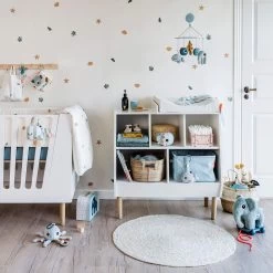 Done By Deer - Kinderbed 16 Done By Deer - Kinderbed -Meubilair Verkoopwinkel Done by Deer Musik Mobile mit Spiegel Sea Friends blau Kommode mood