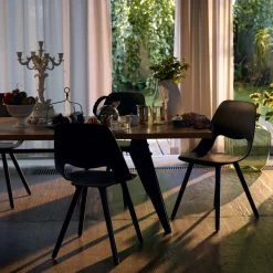 Vitra - EM Table Eettafel 15 Vitra - EM Table Eettafel -Meubilair Verkoopwinkel EM Table Eiche natur schwarz Essbereich 2