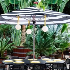 Fatboy - Stripesol Set Parasol + Standaard -Meubilair Verkoopwinkel Fatboy Stripesol Set Sonnenschirm 350 cm dunkelblau Situation 4
