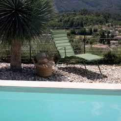 Fermob - Bistro Ligstoel -Meubilair Verkoopwinkel Fermob Bistro Liege kaktus Basics Auflagen Pool Ambiente 2 1