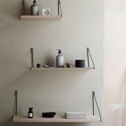 Frama - Library Plank 27 Frama - Library Plank -Meubilair Verkoopwinkel Frama Library Regal Ambiente 1