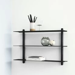 Gejst - Nivo Wandplank 31 Gejst - Nivo Wandplank -Meubilair Verkoopwinkel Gejst Nivo Wandregal A schwarz Ambiente 1 1