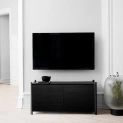 Gejst - Sceene Opbergsysteem 16 Gejst - Sceene Opbergsysteem -Meubilair Verkoopwinkel Gejst Sceene Standregal G schwarz Ambiente