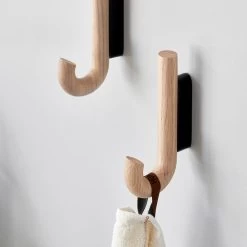 Gejst - Muurhaken -Meubilair Verkoopwinkel Gejst Wandhaken mini Eiche natur schwarz 13 cm Wand Handtuch Ambiente
