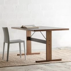 Hay - Passarelle Eettafel -Meubilair Verkoopwinkel HAY Passerelle Esstisch Situation 5