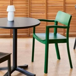 Hay - Pastis Fauteuil -Meubilair Verkoopwinkel HAY Pastis Armlehnenstuhl Esstisch Apollo Tischleuchte 1