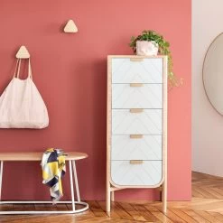 Hartô - Marius Ladekast H 140 Cm 6 Hartô - Marius Ladekast H 140 Cm -Meubilair Verkoopwinkel Harto Marius Kommode 50 cm lichtgrau RAL 7035 Ambiente