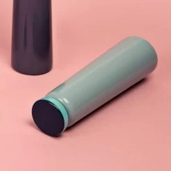 Hay - Sowden Bottle Geïsoleerde Fles -Meubilair Verkoopwinkel Hay Sowden Bottle Isolierflaschen 0 5 l mint Situation