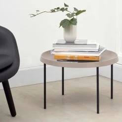 Hay - Tulou Zijtafel 22 Hay - Tulou Zijtafel -Meubilair Verkoopwinkel Hay Tulou Beistelltisch 55 x H 35 cm mokka schwarz Situation