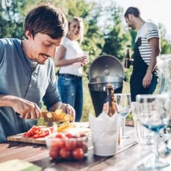 Höfats - Cone Houtskoolgrill 27 Höfats - Cone Houtskoolgrill -Meubilair Verkoopwinkel Hoefats Cone Holzkohlegrill ambiente 1