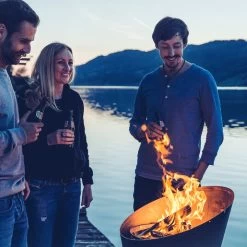 Höfats - Cone Houtskoolgrill 29 Höfats - Cone Houtskoolgrill -Meubilair Verkoopwinkel Hoefats Cone Holzkohlegrill ambiente 2