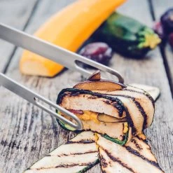 Höfats - Barbecue Tongs -Meubilair Verkoopwinkel Hoefats Grillzange ambiente 1