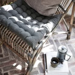 House Doctor - Fine Outdoor Zitkussen 7 House Doctor - Fine Outdoor Zitkussen -Meubilair Verkoopwinkel House Doctor Fine Outdoor Sitzkissen Ambiente 2