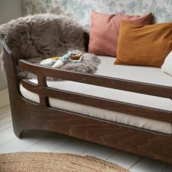Classic Leander - Bedhek Voor Juniorbed -Meubilair Verkoopwinkel Leander Bettschutzgitter Classic Juniorbett Walnuss Ambiente