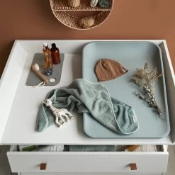 Leander - Luna Ladekast 22 Leander - Luna Ladekast -Meubilair Verkoopwinkel Leander Topper Wickelauflage Bio Baumwolle 65x45 cm sage green Ambiente