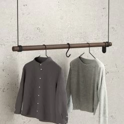 LindDNA - Swing Hangkast -Meubilair Verkoopwinkel LindDNA Swing Haengegarderobe Eiche gerauchert Leder schwarz Ambiente