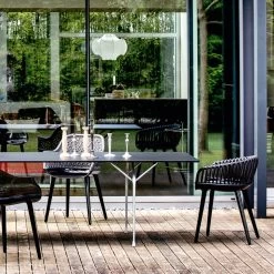 Magis - Officina Eettafel 200cm, Zwart / Essenhout 14 Magis - Officina Eettafel 200cm, Zwart / Essenhout -Meubilair Verkoopwinkel Magis Cyborg Stuehle Holz Terasse Ambiente 01