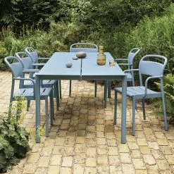 Muuto - Linear Steel Armchair -Meubilair Verkoopwinkel Muuto Linear Stahl Armchair Outdoor hellblau Situation 2