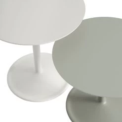 Muuto - Soft Bijzettafel -Meubilair Verkoopwinkel Muuto Soft Beistelltisch off white und dusty green
