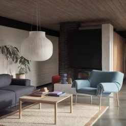 Muuto - Couple Salontafel -Meubilair Verkoopwinkel Muuto Wrap Lounge Sessel Sofa Ambiente