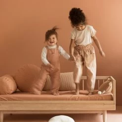 Nobodinoz - Pure Junior Bed, 70 X 140 Cm, Eiken 11 Nobodinoz - Pure Junior Bed, 70 X 140 Cm, Eiken -Meubilair Verkoopwinkel Nobodinoz Pure Junior Bett Ambiente 2