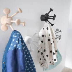 Nofred - Wall Bug Muurhaak -Meubilair Verkoopwinkel Nofred Wall Bug Wandhaken Ambiente 3