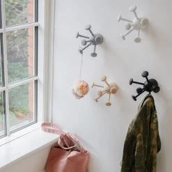 Nofred - Wall Bug Muurhaak -Meubilair Verkoopwinkel Nofred Wall Bug Wandhaken Ambiente 4