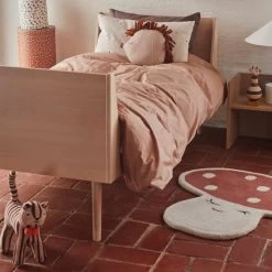 OYOY - Hevali Junior Kinderbed -Meubilair Verkoopwinkel OYOY Hevali Junior Kinderbett 165 x 74 8 cm Buche hell Situation 1