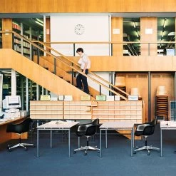 Vitra - Eames Plastic Armchair PACC -Meubilair Verkoopwinkel PACC Ambiente2