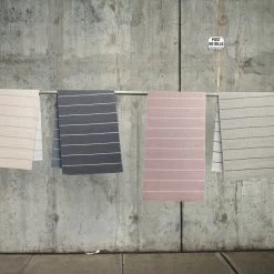 Pappelina - Carl Omkeerbaar Tapijt (70 Cm) 7 Pappelina - Carl Omkeerbaar Tapijt (70 Cm) -Meubilair Verkoopwinkel Pappelina Carl Wendeteppich ambiente 3 1