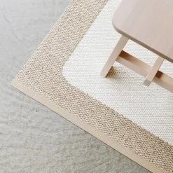 Pappelina - Ilda Omkeerbaar Vloerkleed (70 Cm) 18 Pappelina - Ilda Omkeerbaar Vloerkleed (70 Cm) -Meubilair Verkoopwinkel Pappelina Ilda Wendeteppich beige vanilla Situation 1