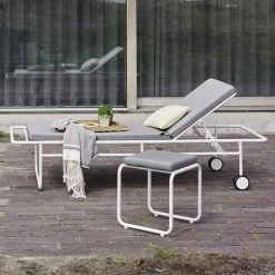 Skagerak - Fuori Zitkussen, As 7 Skagerak - Fuori Zitkussen, As -Meubilair Verkoopwinkel Skagerak Fuori Hocker silver white Tablett Sitzkissen ash Liege Situation outdoor