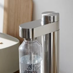Stelton - Brus Waterbubbelfles, Roestvrij Staal -Meubilair Verkoopwinkel Stelton Brus Wassersprudler stahl Detail 1