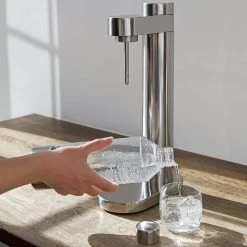 Stelton - Brus Waterbubbelfles, Roestvrij Staal -Meubilair Verkoopwinkel Stelton Brus Wassersprudler stahl Situation 4