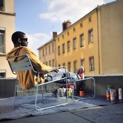 Fermob - Surprising Lounger + Voetsteun -Meubilair Verkoopwinkel Surprising Lounger ambiente