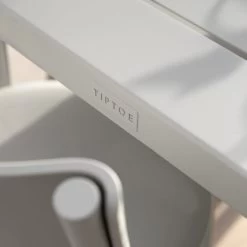TipToe - Tuintafel MIDI Collectie -Meubilair Verkoopwinkel TipToe Gartentisch MIDI Kollektion kreidegrau Detail