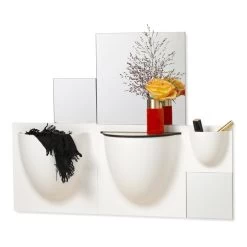 Verti Kopenhagen - Verti Accessoires -Meubilair Verkoopwinkel Verti Copenhagen VertiMirror Wandspiegel weiss Verti Wandtopf Studio 3