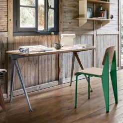 Vitra - Compas Direction Tabel -Meubilair Verkoopwinkel Vitra Compas Direction Tisch Eiche natur Prouve Metal Brut Situation