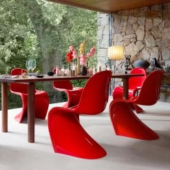 Vitra - Panton Chair Classic 13 Vitra - Panton Chair Classic -Meubilair Verkoopwinkel Vitra Panton Chair Classic rot Situation 1