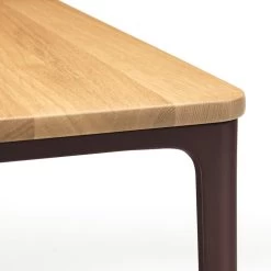 Vitra - Plaat Eettafel 5 Vitra - Plaat Eettafel -Meubilair Verkoopwinkel Vitra Plate Dining Table 220 x 100 cm Tischplatte Eiche natur Untergestell chocolate detail frei