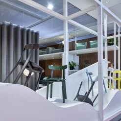 Vitra - All Plastic Chair 18 Vitra - All Plastic Chair -Meubilair Verkoopwinkel Vitra at Salone del Mobile 2016 All Plastic 02 Ambiente